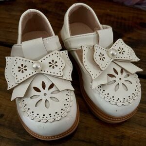 White Kids Shoes with Bow Detail